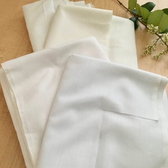 LP Bundle Lightweight White Gossamer Cotton Fabric | Over 4.47 yards - Picture 3 of 4
